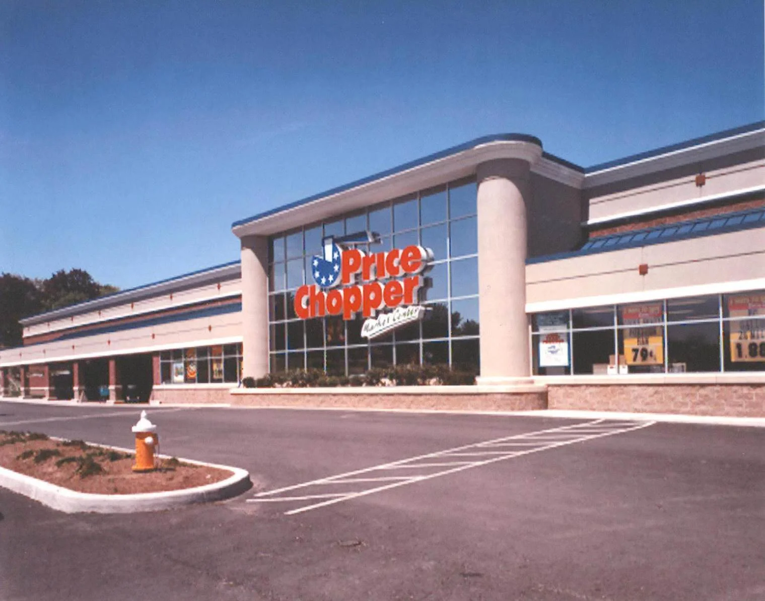 Price Chopper store exterior